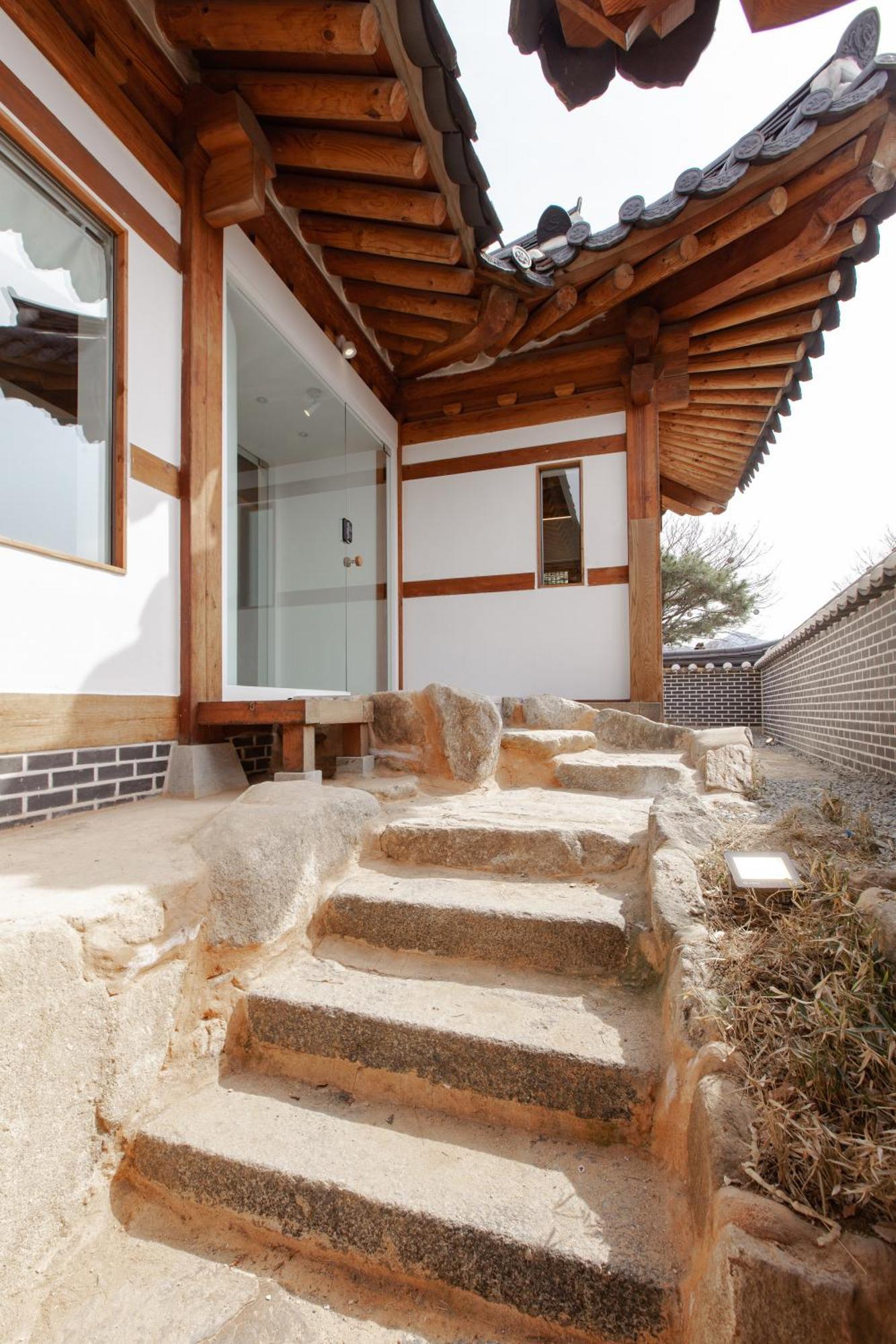 Cheong-Yeon, The Korean Traditional House Hanok In Jeonju Hanok Village Extérieur photo